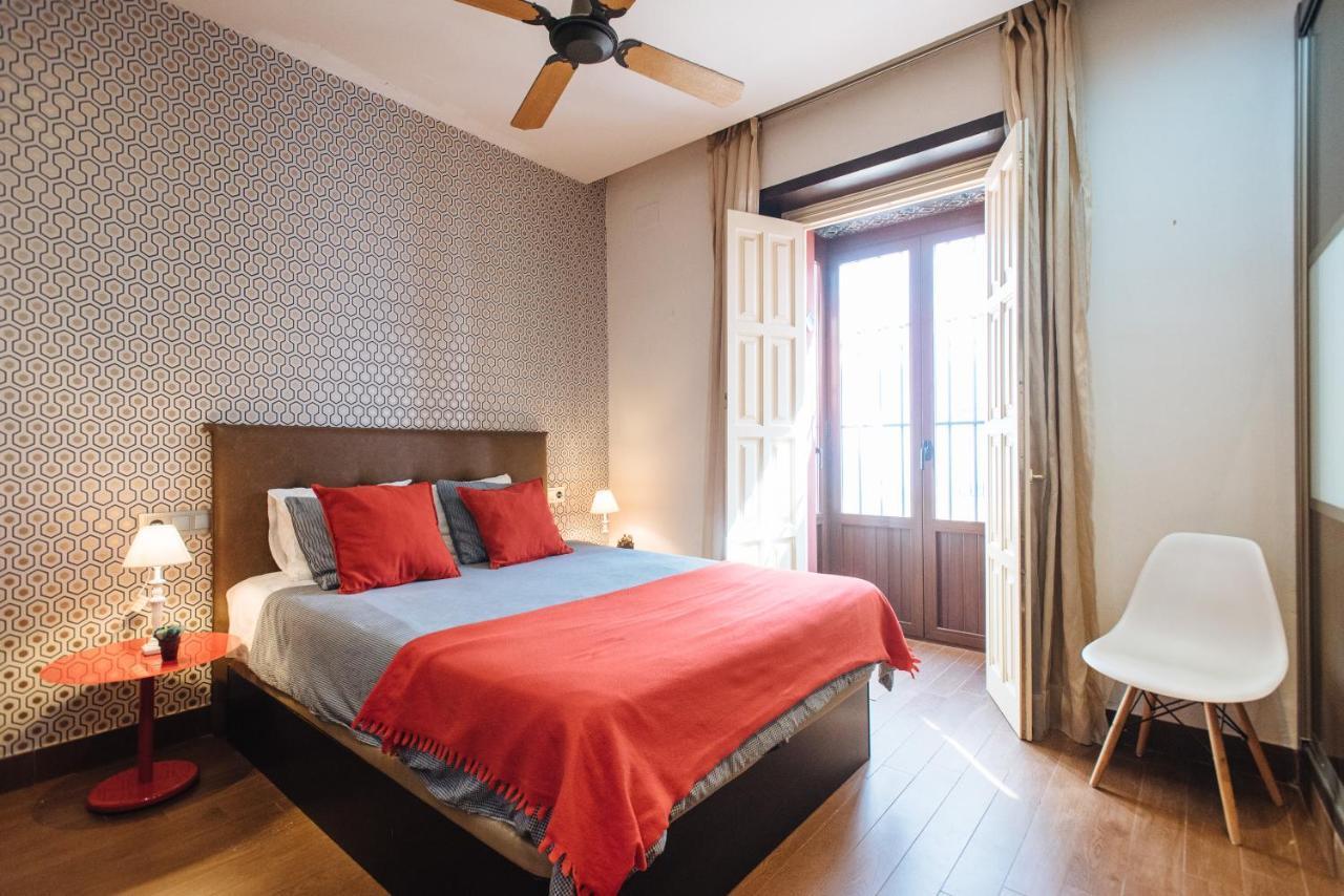 Divi Apartments Villa Reyes 2 Seville Exterior photo